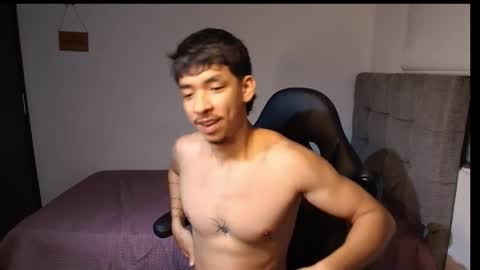 Snapshot of isaac_sttone01 chatting on 04-28-26, 02:38 muscle isaac online show from 04-28-26, 02:38
