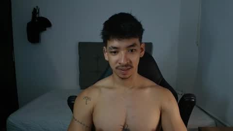Snapshot of isaac_sttone01 chatting on 06-01-26, 07:54 muscle isaac online show from 06-01-26, 07:54