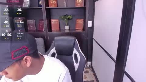IsaacBlack  online show from 10-12-25, 04:22