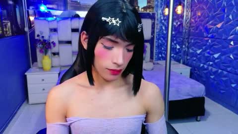 Snapshot of isaacnova chatting on 05-17-26, 01:07 isaacnova online show from 05-17-26, 01:07