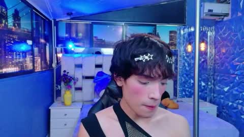 Snapshot of isaacnova chatting on 05-31-26, 09:05 isaacnova online show from 05-31-26, 09:05
