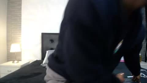 isaak_salomee online show from 06-10-26, 12:37