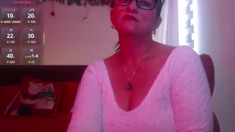 Isabeel Sofia online show from 10-26-25, 12:11