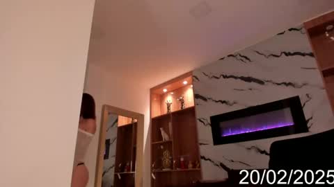 Isabel online show from 02-20-25, 05:12