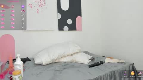 isabella online show from 01-22-25, 01:53