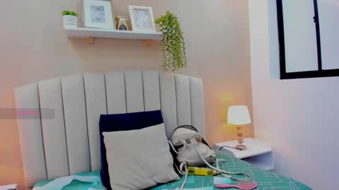 Snapshot of isabel_palmer chatting on 06-24-26, 07:35 isabel_palmer online show from 06-24-26, 07:35