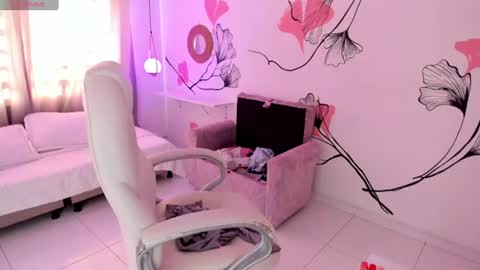 Snapshot of isabela_fiorelli chatting on 06-11-26, 02:04 isabela_fiorelli online show from 06-11-26, 02:04