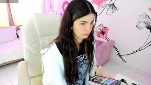 Snapshot of isabela_fiorelli chatting on 06-13-26, 01:42 isabela_fiorelli online show from 06-13-26, 01:42