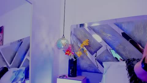 Snapshot of isabela_parkerr chatting on 04-11-26, 01:04 Mommy Isa online show from 04-11-26, 01:04