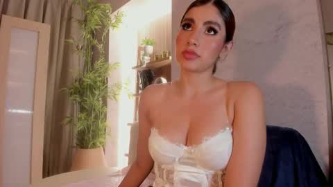 isabelastefano online show from 02-17-26, 03:03