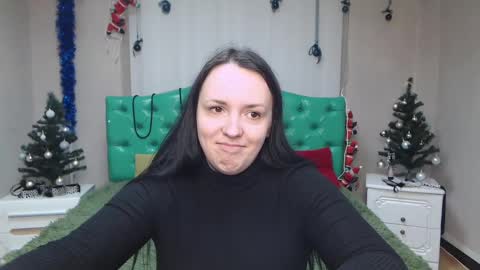 IsabelBlackberry online show from 12-27-24, 09:17