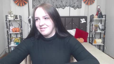 IsabelBlackberry online show from 10-26-25, 06:08