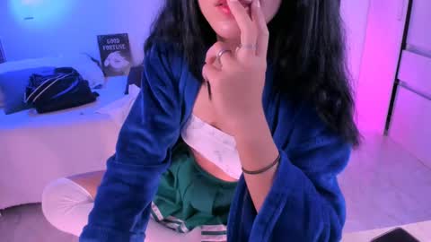 Snapshot of isabella525 chatting on 03-10-25, 08:56 Isabella online show from 03-10-25, 08:56