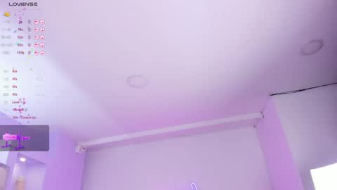 Isa online show from 11-14-25, 04:33