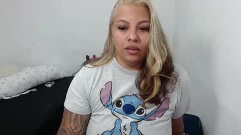  estefania online show from 04-03-26, 01:20