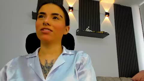 ISABELLA online show from 07-14-26, 06:57