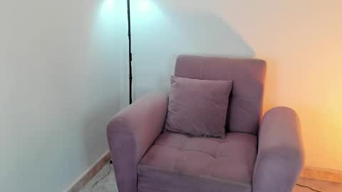 Snapshot of isabella_jones9 chatting on 12-02-25, 12:38 ISABELLA online show from 12-02-25, 12:38