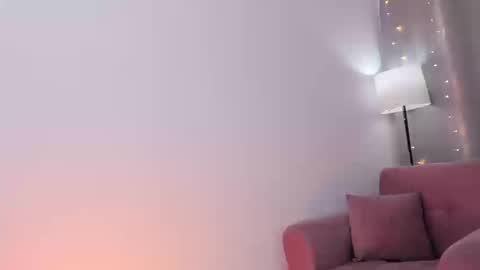 ISABELLA online show from 03-12-26, 12:06