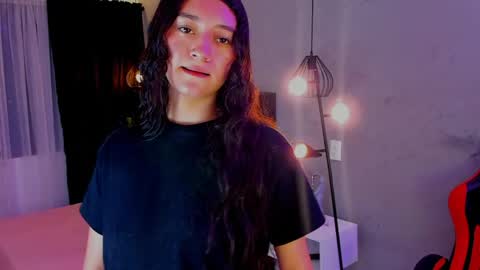 Isabella Nowa online show from 03-30-26, 12:17