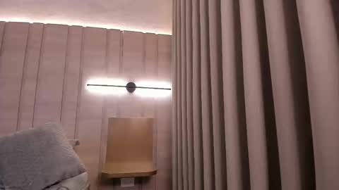 isa  online show from 09-26-25, 08:35