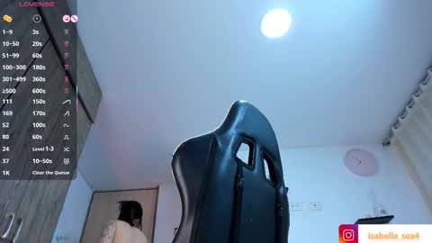 Isabella Sea online show from 09-15-25, 12:54