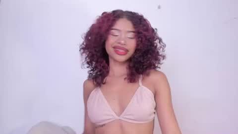 isabella online show from 01-23-25, 07:00