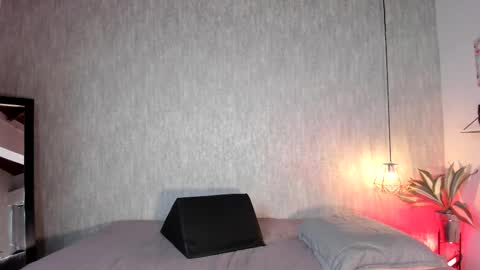 Snapshot of isabella_zc chatting on 01-07-25, 05:42 isabella zc online show from 01-07-25, 05:42