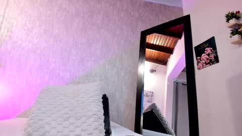 Snapshot of isabella_zc chatting on 02-11-25, 02:57 isabella zc online show from 02-11-25, 02:57