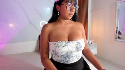 Snapshot of isabella_zc chatting on 09-09-25, 07:46 isabella zc online show from 09-09-25, 07:46