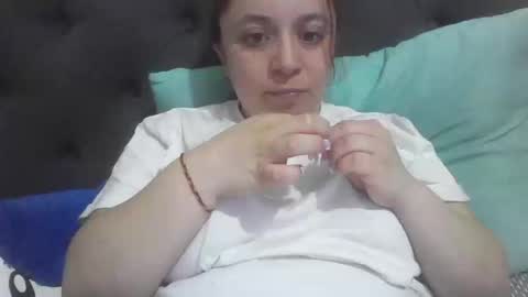 isabellaa_hills_ online show from 09-25-25, 03:27