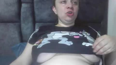 Snapshot of isabellaa_hills_ chatting on 05-06-26, 04:23 isabellaa_hills_ online show from 05-06-26, 04:23