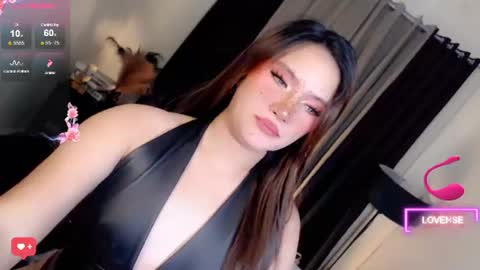 Snapshot of isabellaleights chatting on 07-19-26, 12:03 isabel online show from 07-19-26, 12:03