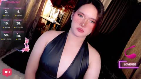 Snapshot of isabellaleights chatting on 07-29-26, 01:37 isabel online show from 07-29-26, 01:37