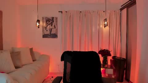 Snapshot of isabellalux_ chatting on 06-09-26, 02:50 ISABELLA online show from 06-09-26, 02:50