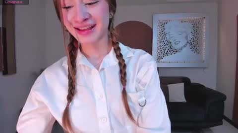 Isabella Moretti online show from 07-29-26, 05:05