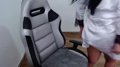 Snapshot of isabellaobregon2 chatting on 02-15-26, 09:55 Isa online show from 02-15-26, 09:55