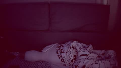 Isabella online show from 10-28-25, 11:14