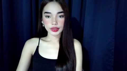 Isabelle online show from 04-21-26, 12:22