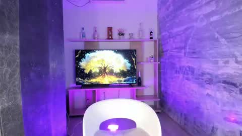 Isa online show from 02-20-25, 04:46