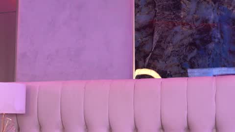 Snapshot of isabellehunt chatting on 09-18-25, 04:47 IsabelleHunt online show from 09-18-25, 04:47