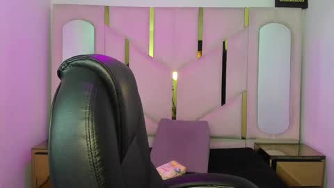 isabellrodriguez18 online show from 03-17-26, 03:33