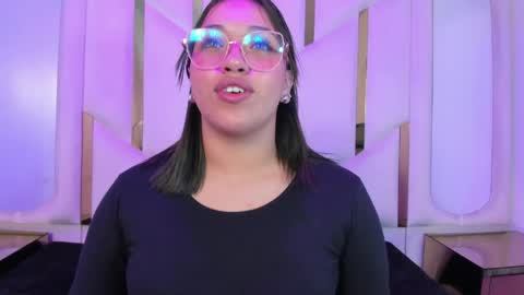 isabellrodriguez18 online show from 04-11-26, 08:07