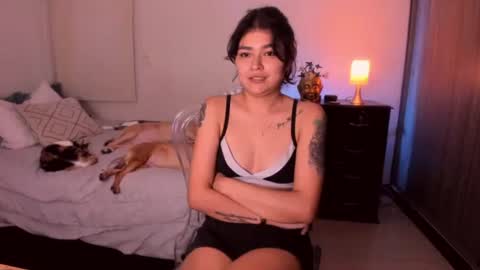 Snapshot of isabelprietoo chatting on 07-18-26, 12:37 Isa online show from 07-18-26, 12:37