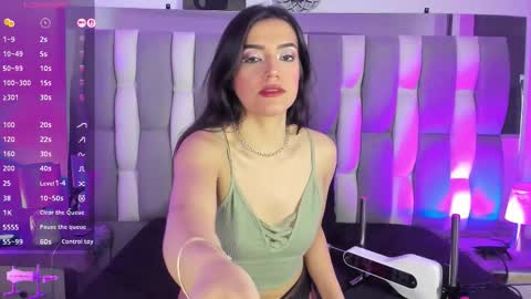 Isa online show from 11-22-25, 05:17