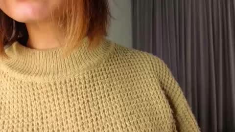 Snapshot of isadorahumbert chatting on 11-17-25, 04:29 Agness online show from 11-17-25, 04:29