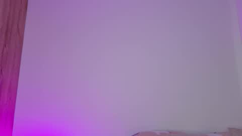 Snapshot of isahilton1 chatting on 02-06-26, 08:23 Isabella Hilton online show from 02-06-26, 08:23