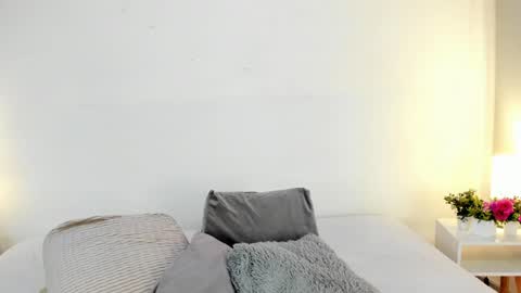 isameow online show from 12-04-24, 09:35