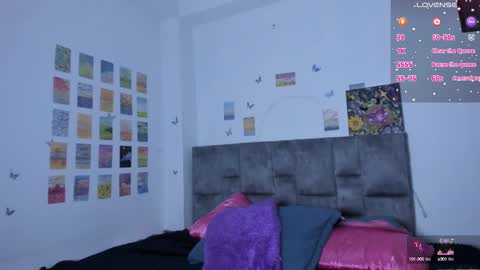 Isabela  online show from 03-12-25, 03:57