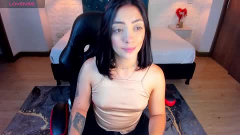Snapshot of isarogers_dl chatting on 03-08-25, 11:05 isabel online show from 03-08-25, 11:05
