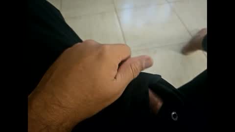 Snapshot of iscrewinutibolt chatting on 12-29-24, 10:56 Carlos online show from 12-29-24, 10:56